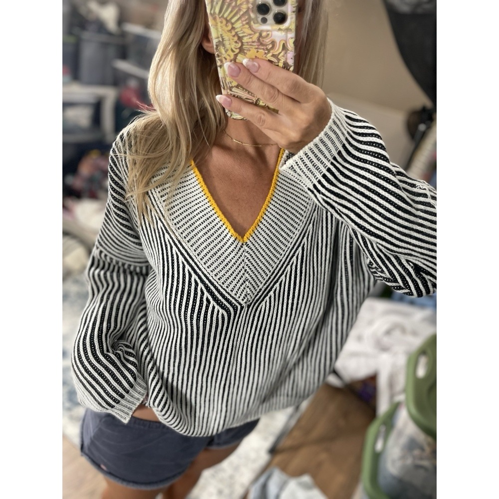Shein Cozy Relaxed Fit Slouchy Stripes Sweater Top‎ Women's S Yellow Trim V Neck
